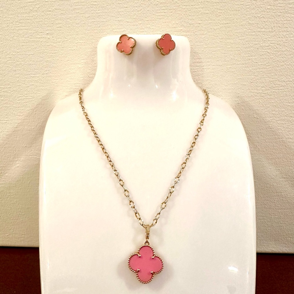 18K Solid Gold Clover Earrings and Necklace Set